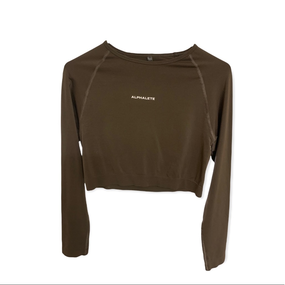 Alphalete Amplify Cropped Long Sleeve - Mocha, size L
